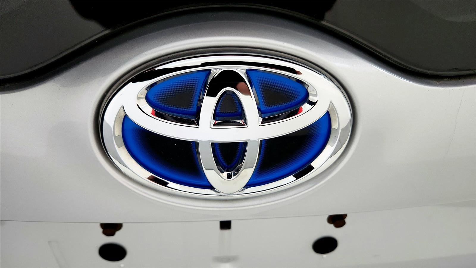 Used 2018 Toyota Prius Prime Premium image 13