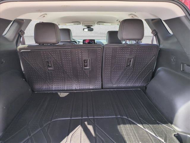 Used 2024 Chevrolet Blazer LT w/ LPO, 'HIT The Road' Package FWD image 6