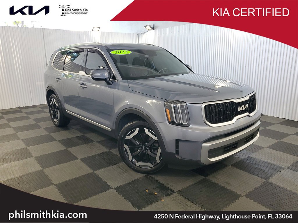 Used 2023 Kia Telluride EX w/ EX Captain's Chair Package