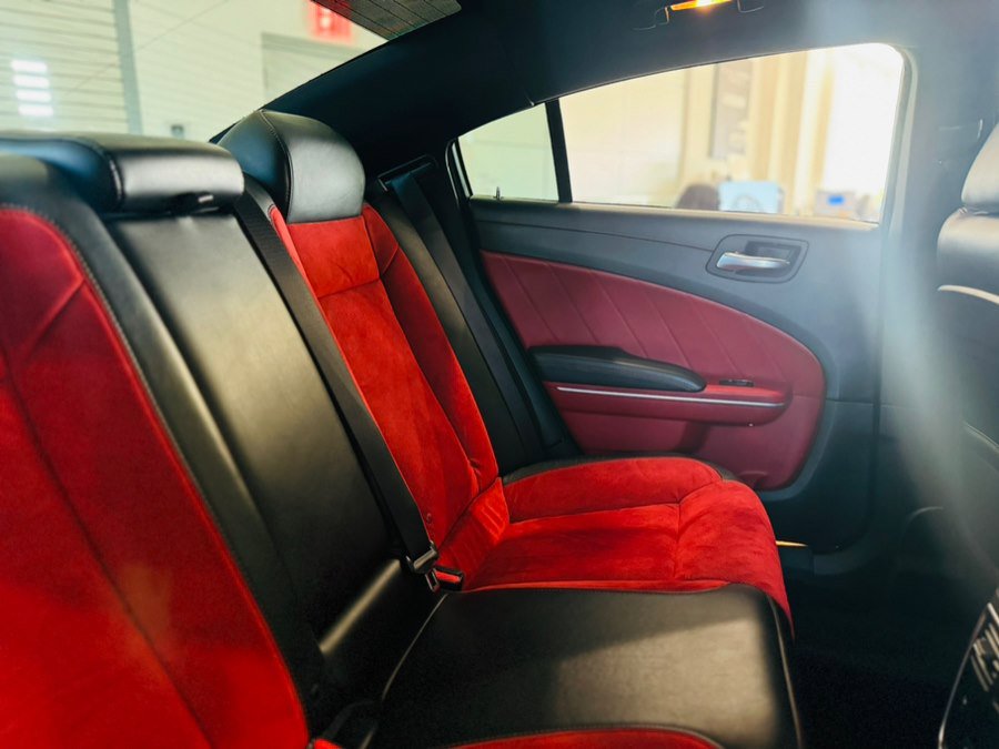 Used 2022 Dodge Charger Scat Pack w/ Dynamics Package image 23