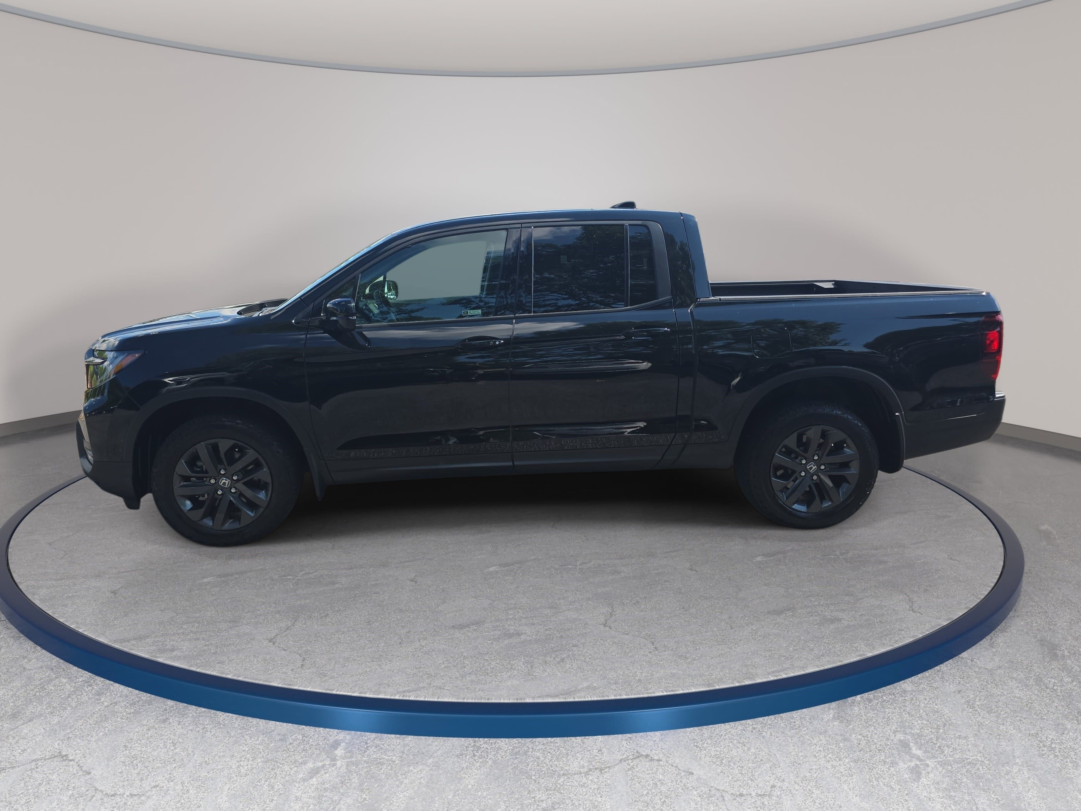 Used 2023 Honda Ridgeline Sport image 8