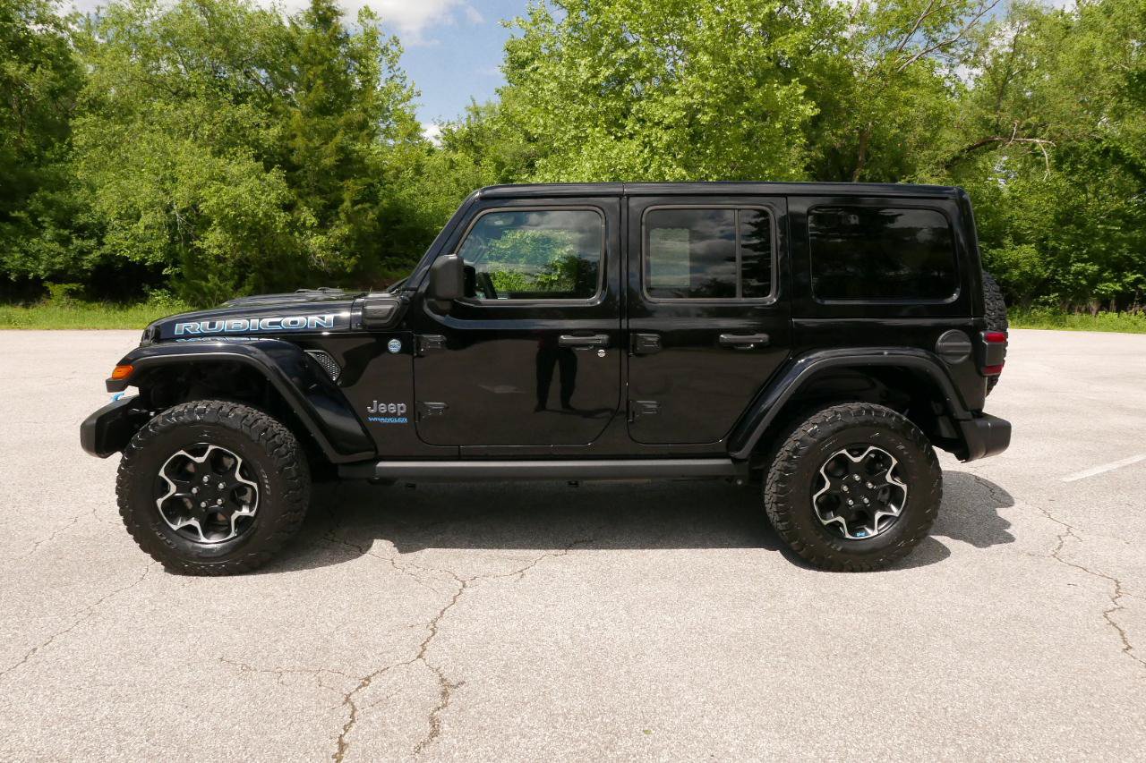 Used 2021 Jeep Wrangler Unlimited Rubicon 4xe w/ Cold Weather Group AWD/4WD image 2