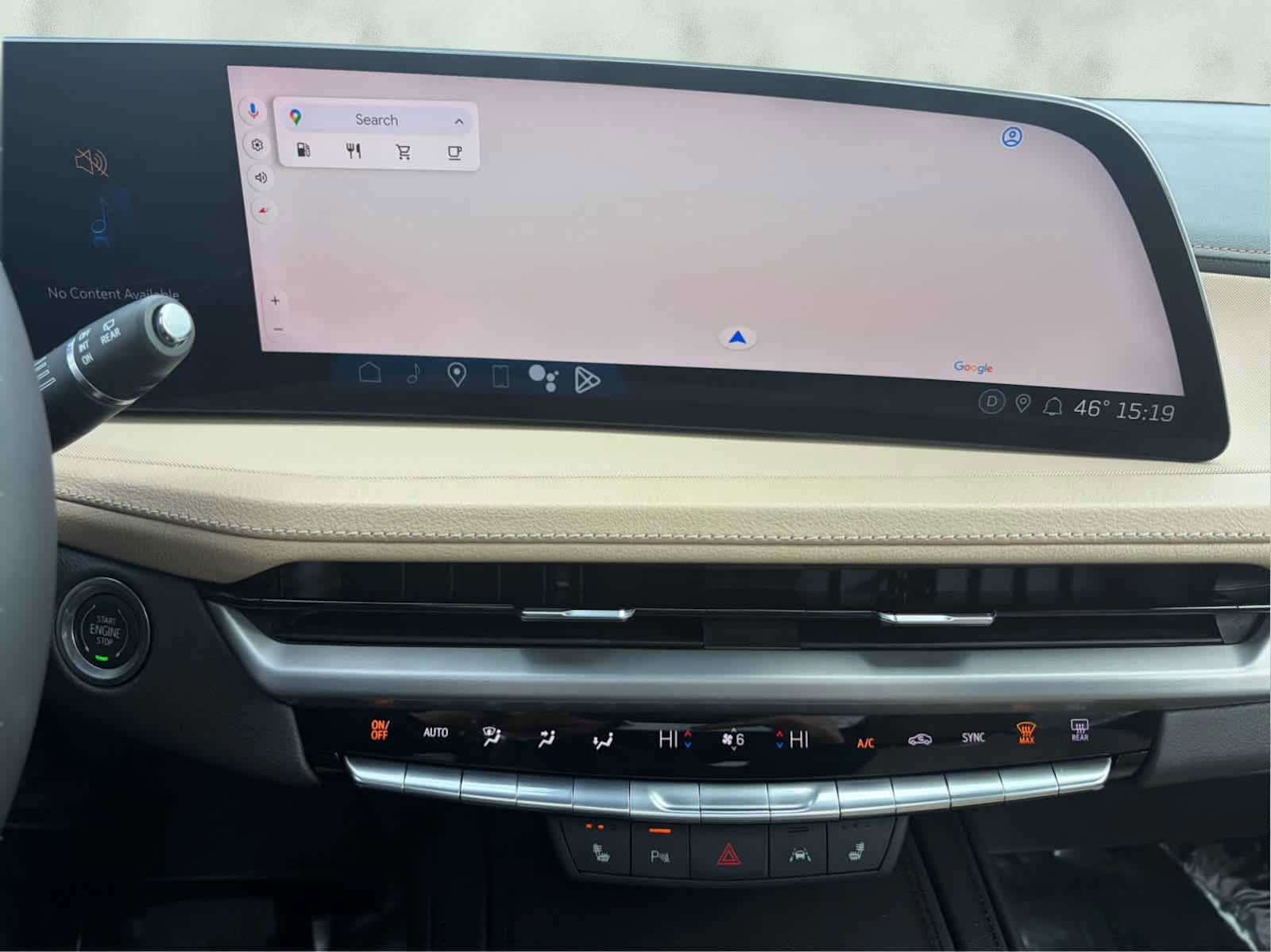 Used 2024 Cadillac XT4 Luxury w/ Cold Weather Package AWD/4WD image 18