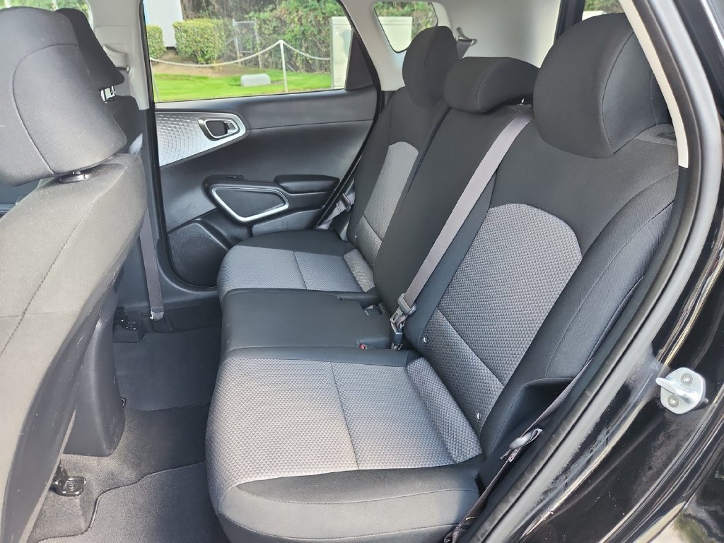Used 2020 Kia Soul LX FWD image 22