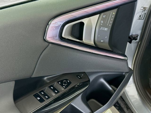 Used 2026 BMW X3 xDrive30 w/ Premium Package image 16