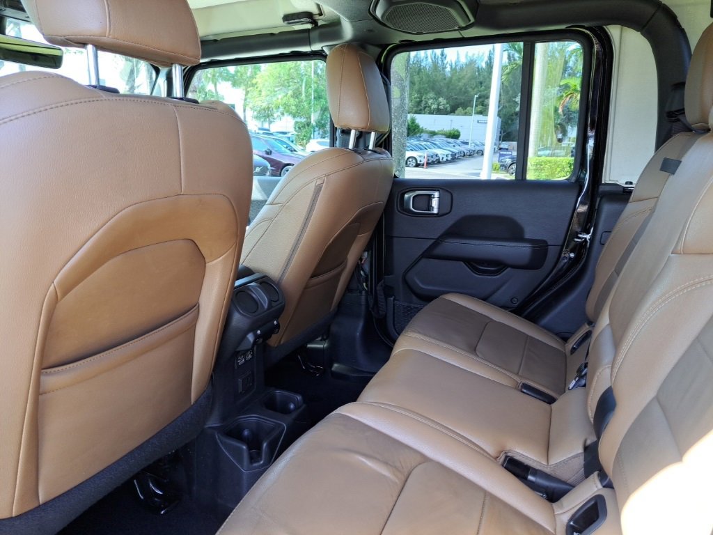 Used 2022 Jeep Gladiator Overland w/ Popular Equipment Package image 7