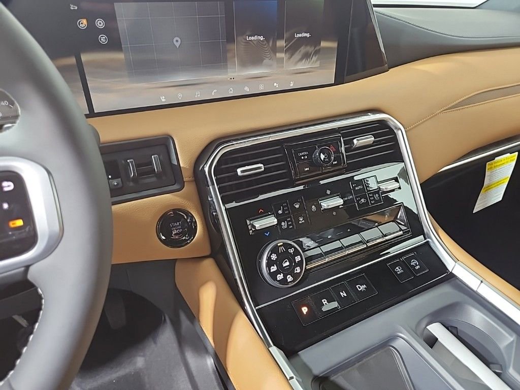 New 2025 Nissan Armada Platinum Reserve w/ Convenience Package image 18