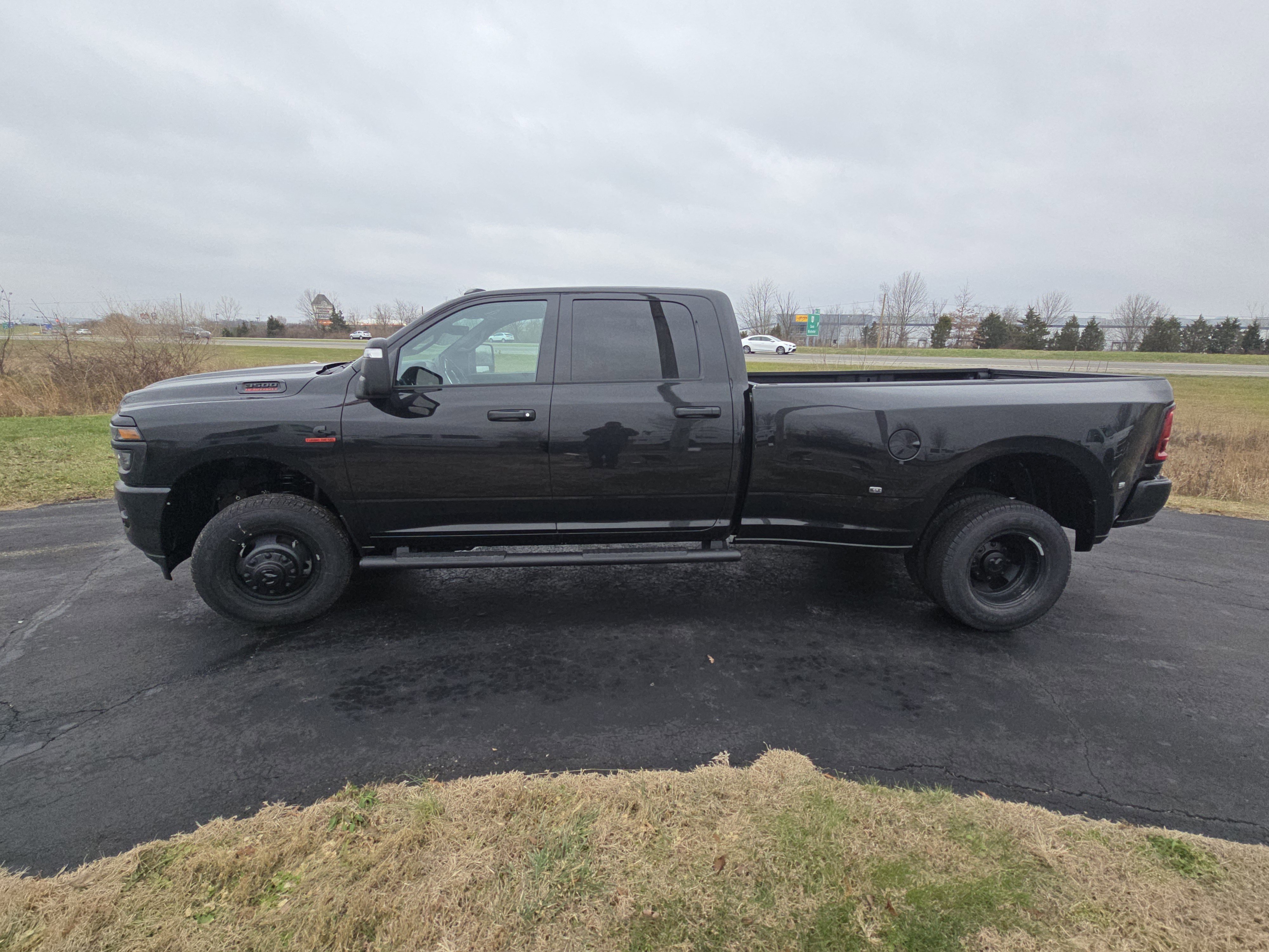 New 2026 RAM 3500 Tradesman image 16