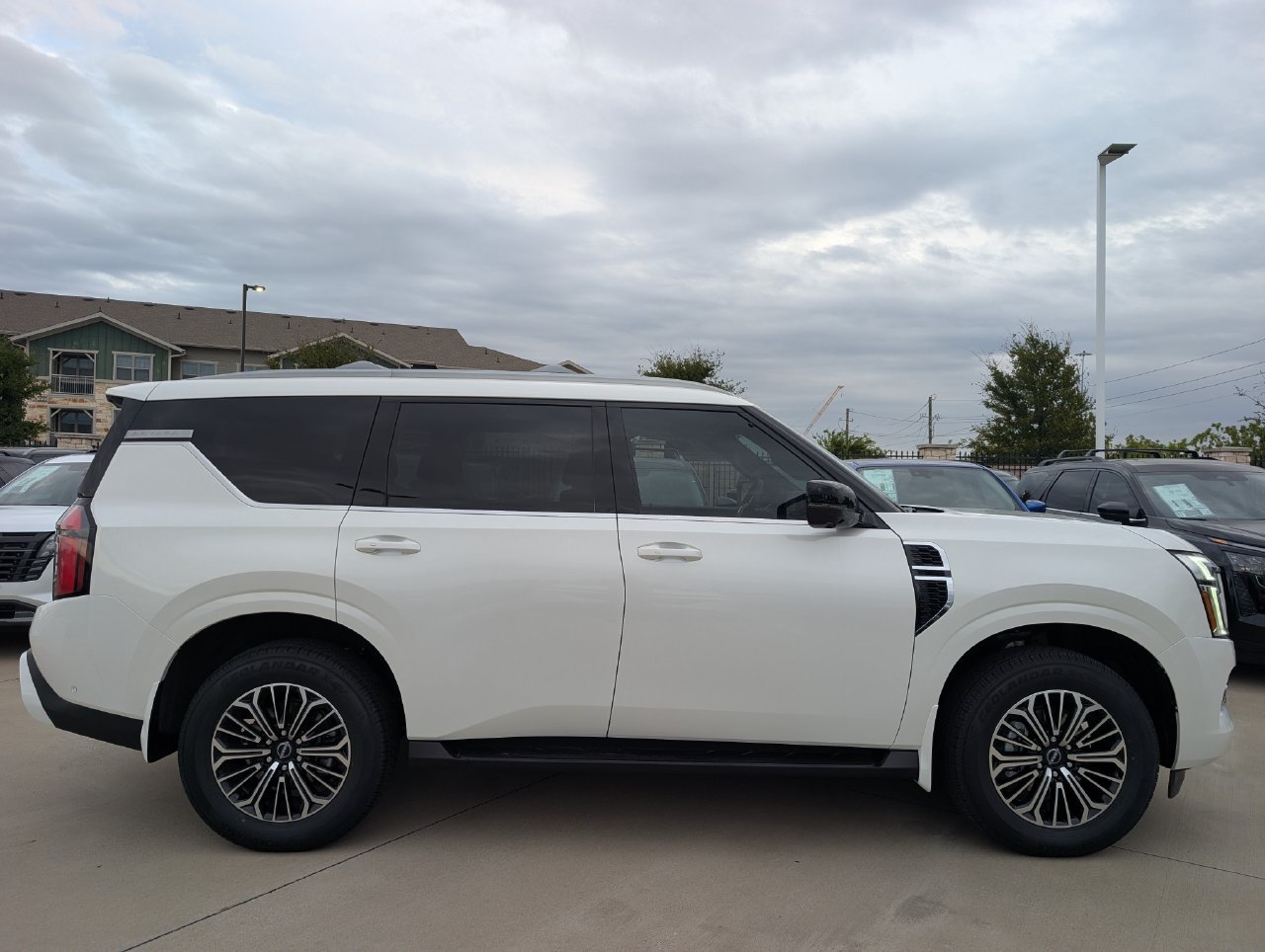 New 2026 Nissan Armada Platinum AWD/4WD image 3