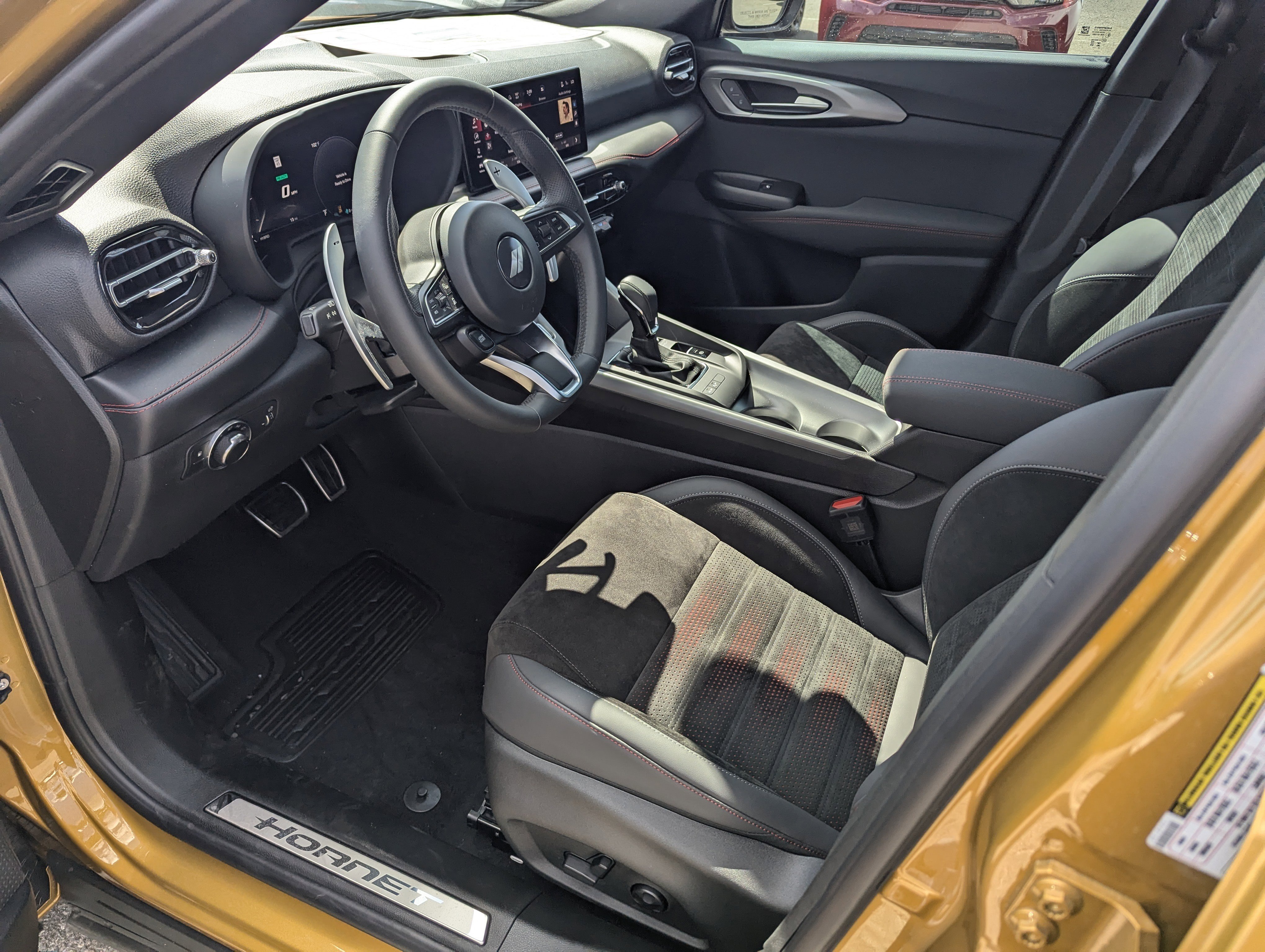 New 2025 Dodge Hornet R/T image 9