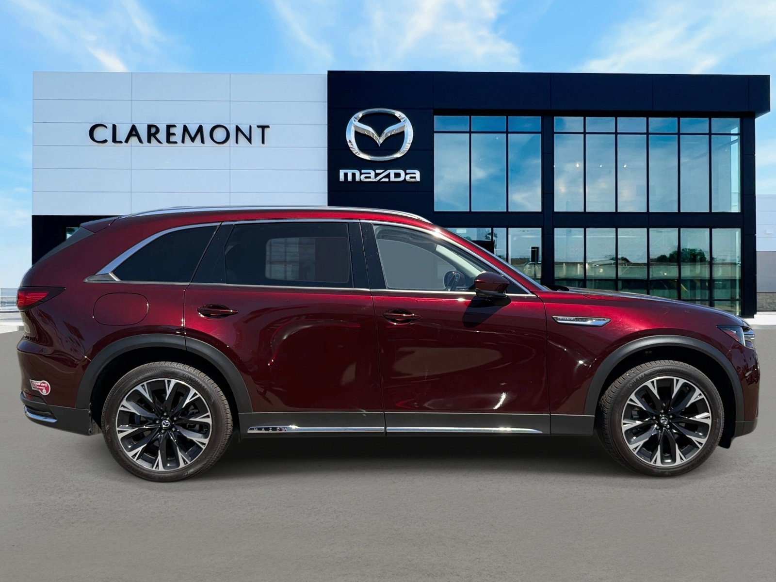 Used 2024 MAZDA CX-90 Plug-In Hybrid w/ Premium Pkg AWD/4WD image 4
