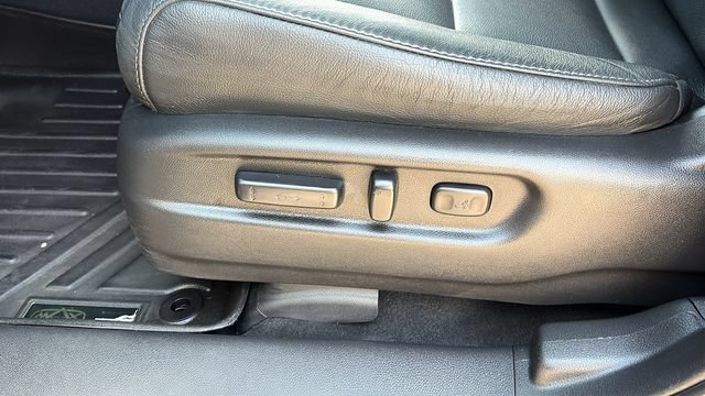 Used 2021 Honda Pilot Touring image 10