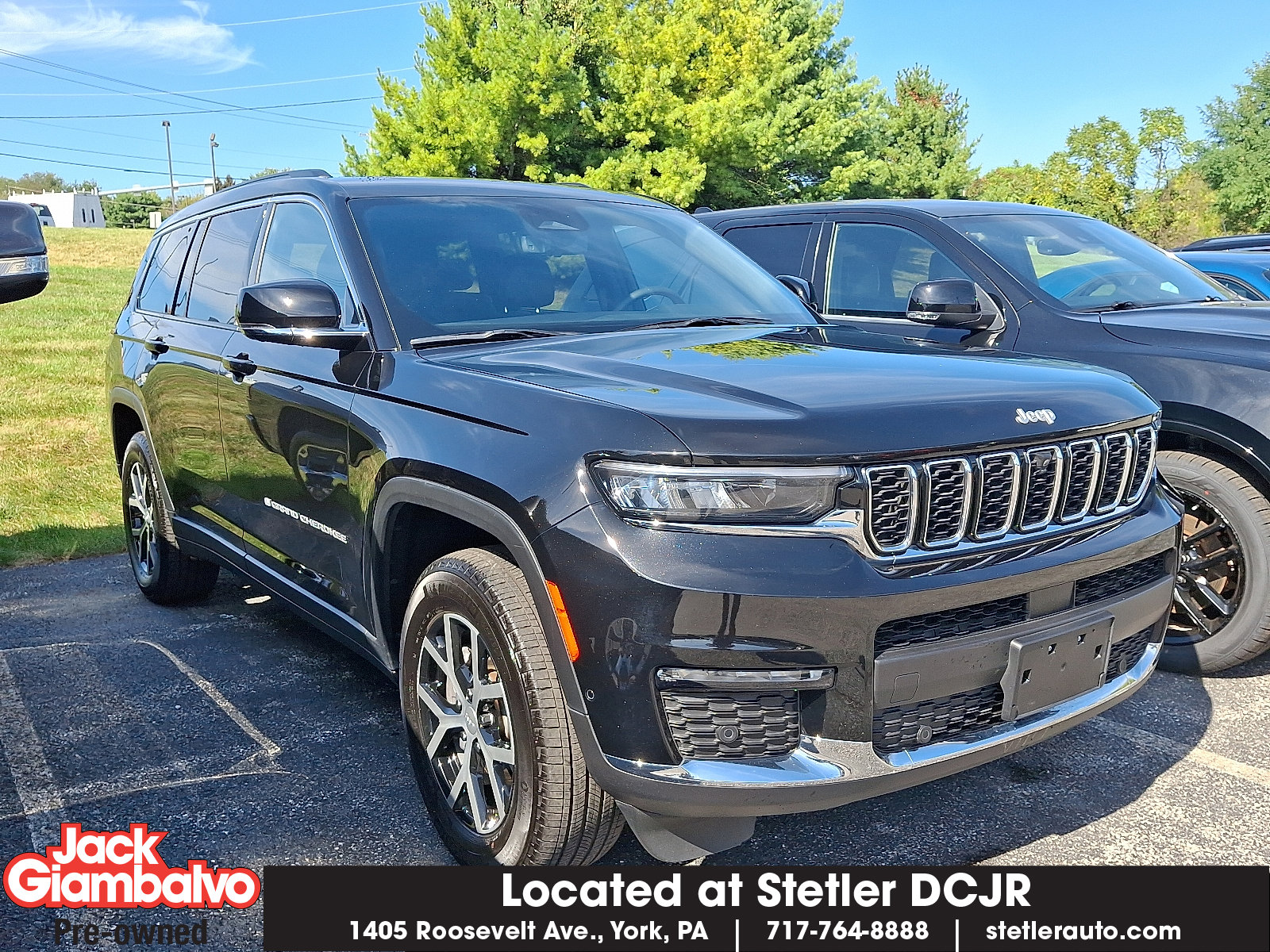 Used 2024 Jeep Grand Cherokee L Limited w/ Luxury Tech Group II image 1