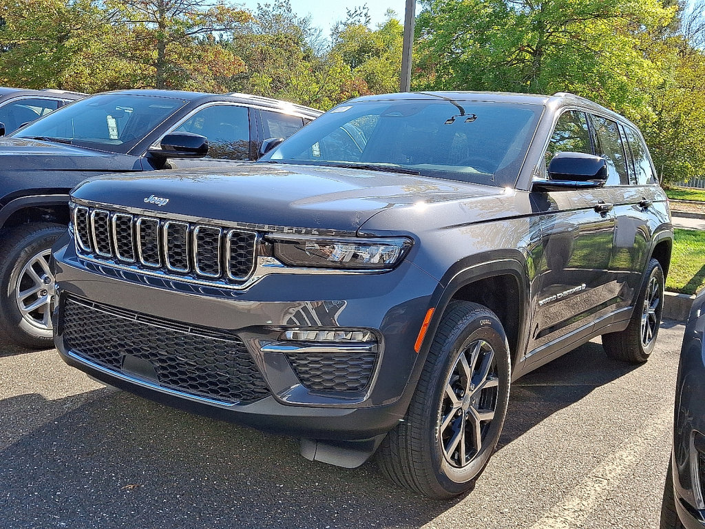New 2025 Jeep Grand Cherokee Limited image 1