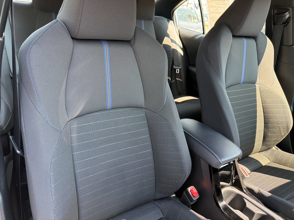 Used 2022 Toyota Corolla SE FWD image 30