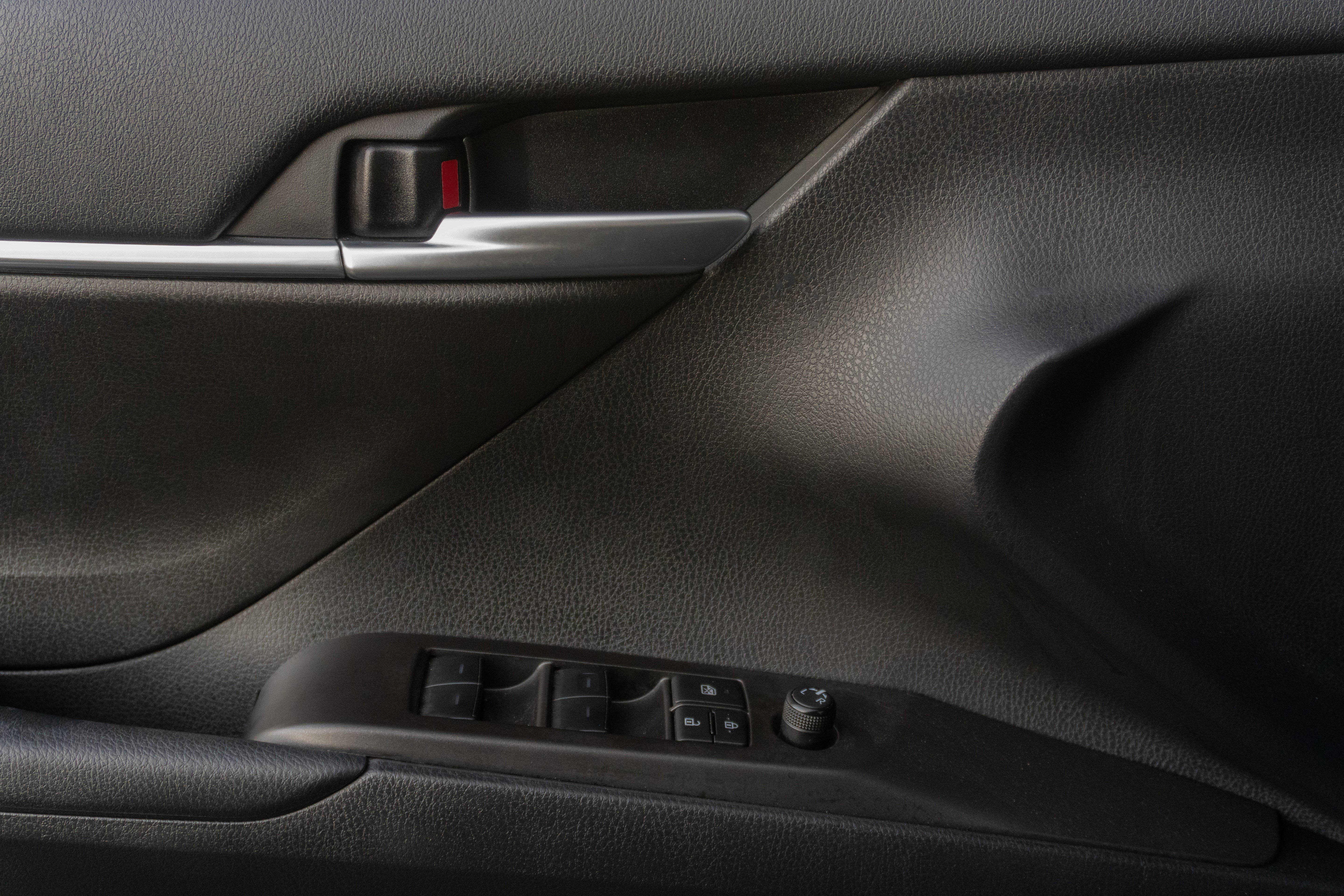 Used 2024 Toyota Camry SE FWD image 16