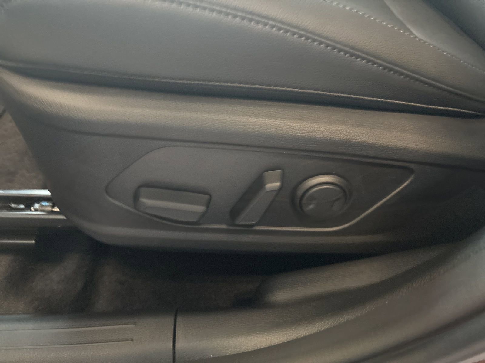 New 2025 Kia Sportage EX w/ EX Premium Package image 17