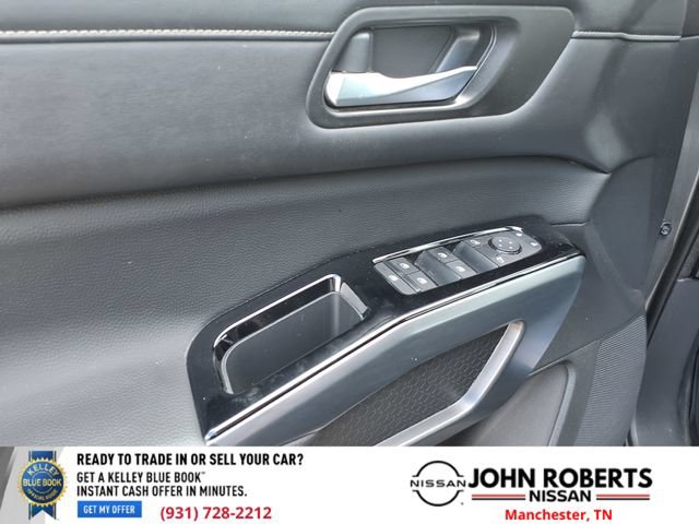 Used 2023 Nissan Pathfinder SL AWD/4WD image 29