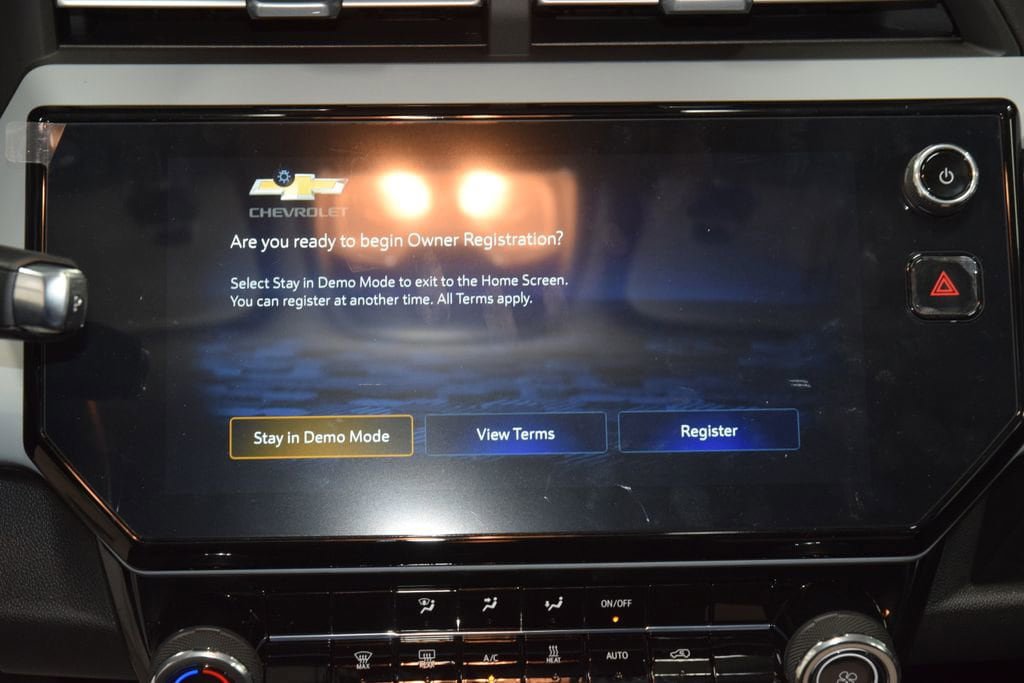 New 2027 Chevrolet Bolt LT FWD image 28