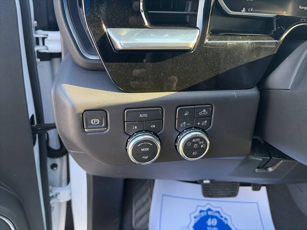 New 2026 GMC Sierra 1500 Elevation w/ Elevation Premium Package AWD/4WD image 19