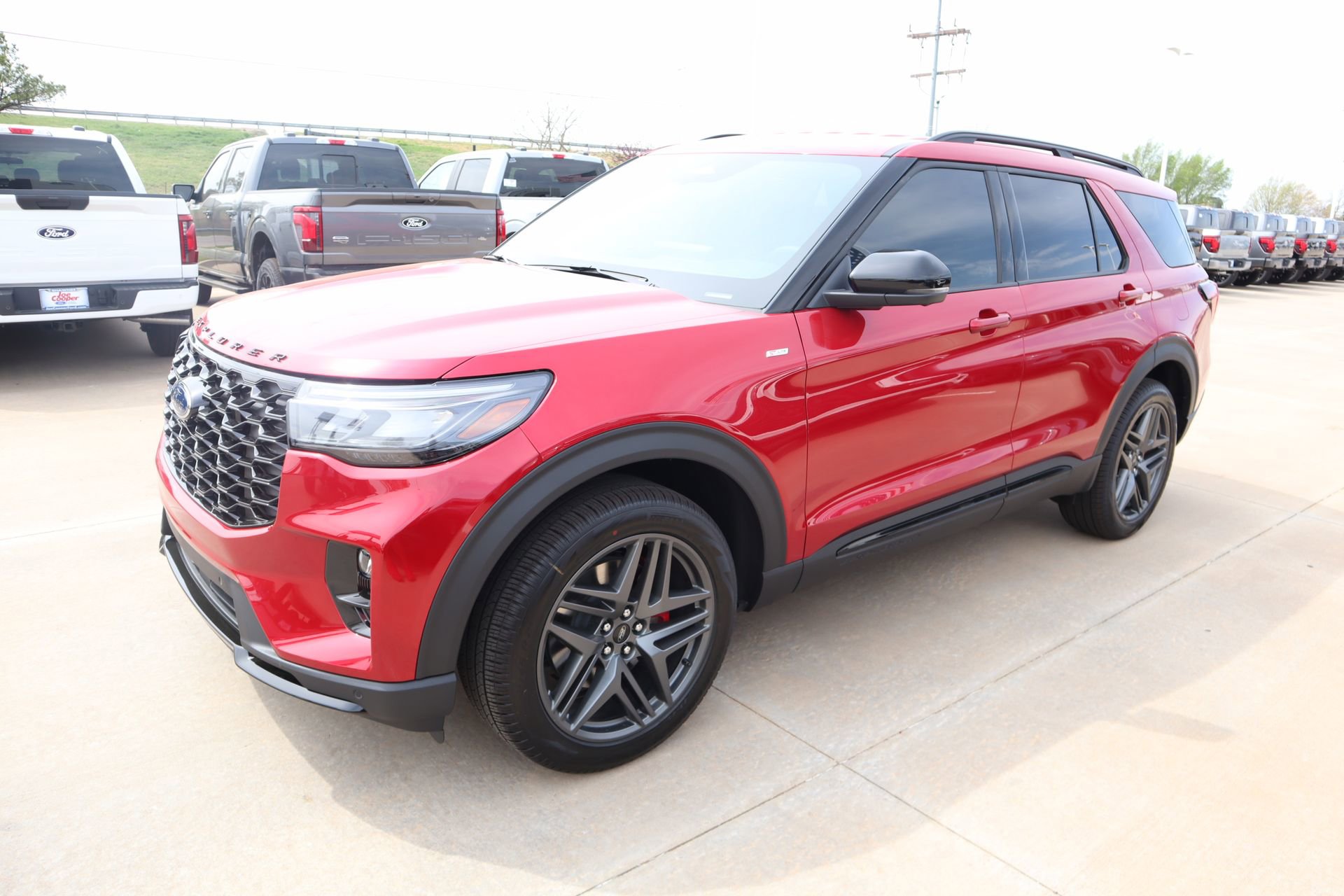 New 2026 Ford Explorer ST-Line w/ ST-Line Street Pack AWD/4WD image 10