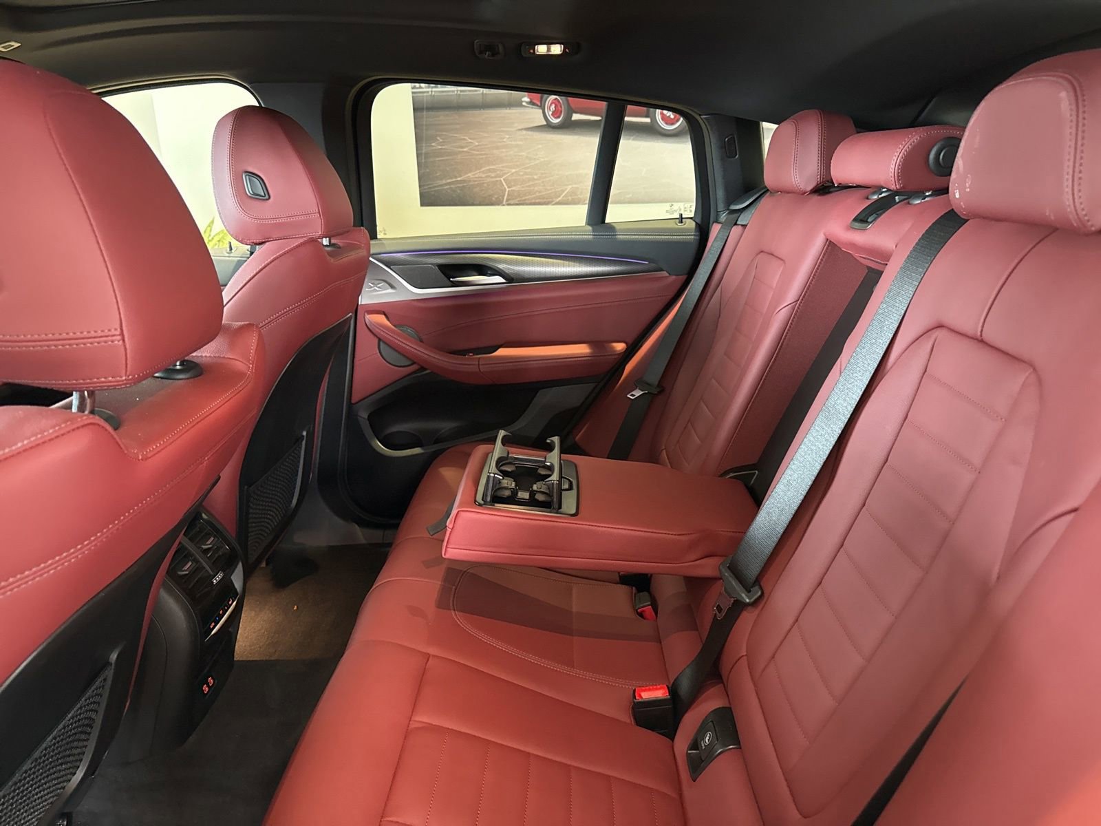 Certified 2024 BMW X4 M40i w/ Premium Package AWD/4WD image 34