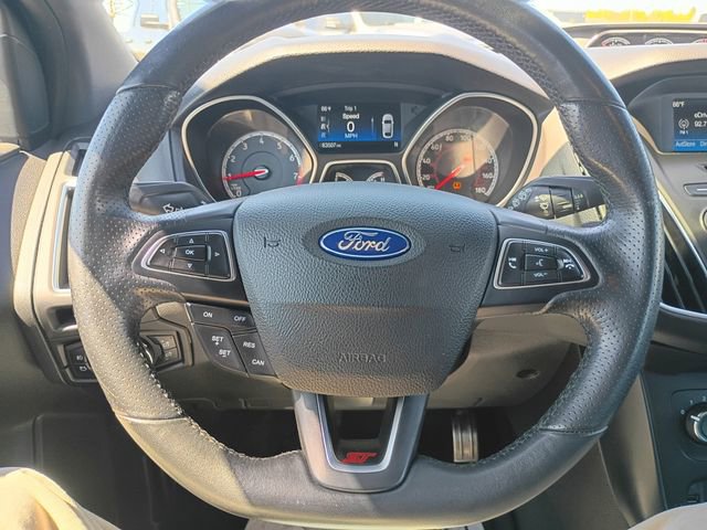 Used 2016 Ford Focus ST FWD image 11