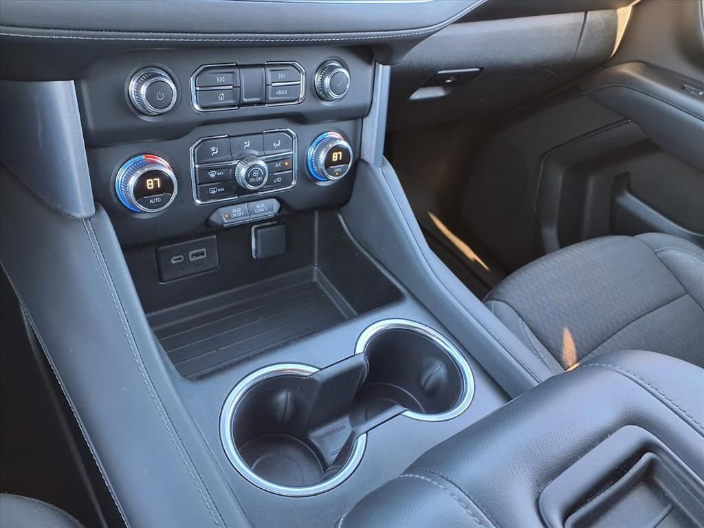 Used 2024 GMC Yukon XL SLE image 29