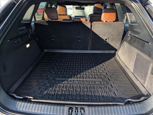 Certified 2022 Lincoln Nautilus Reserve w/ Luxury Package image 21