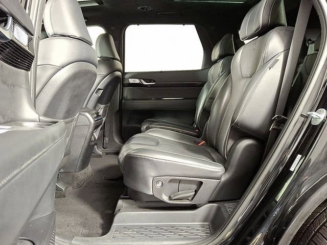 Used 2023 Hyundai Palisade Calligraphy w/ Cargo Package image 13