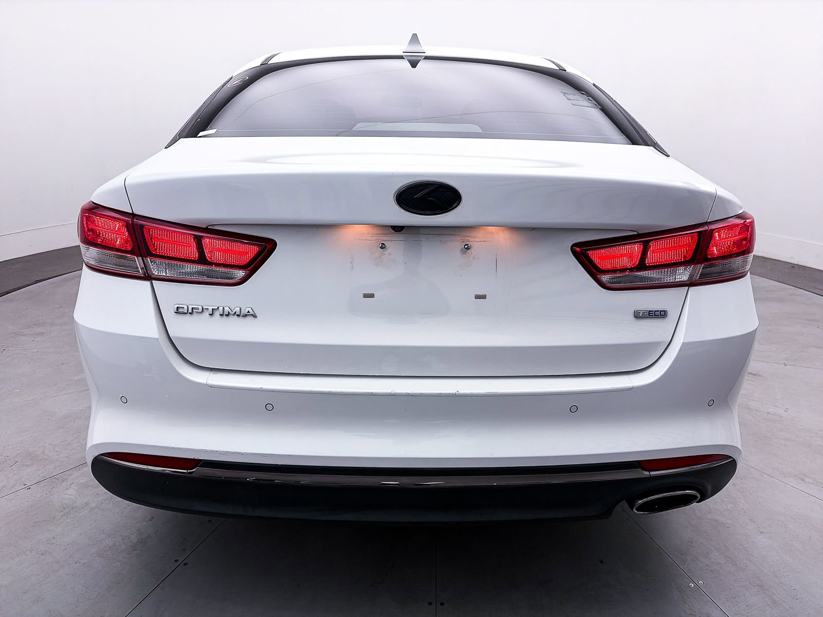 Used 2018 Kia Optima LX image 12