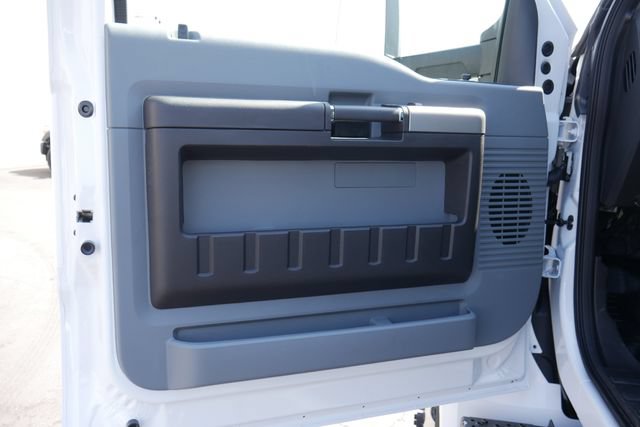 New 2027 Ford F750 2WD Regular Cab Super Duty image 9