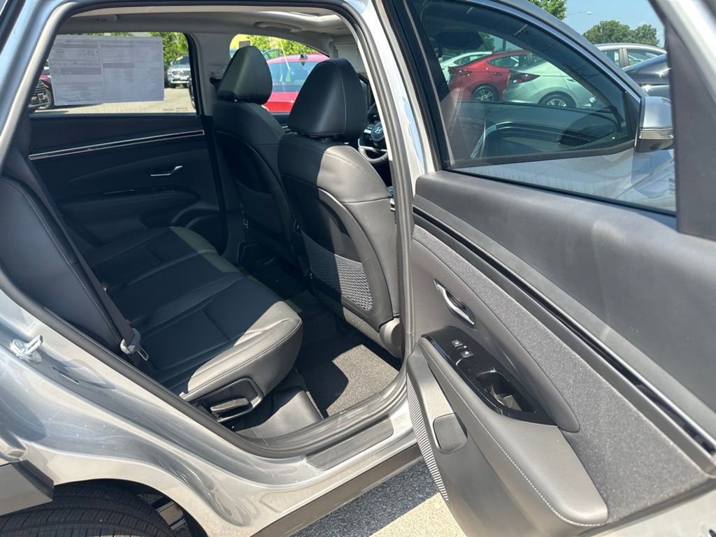 New 2023 Hyundai Tucson Limited image 13