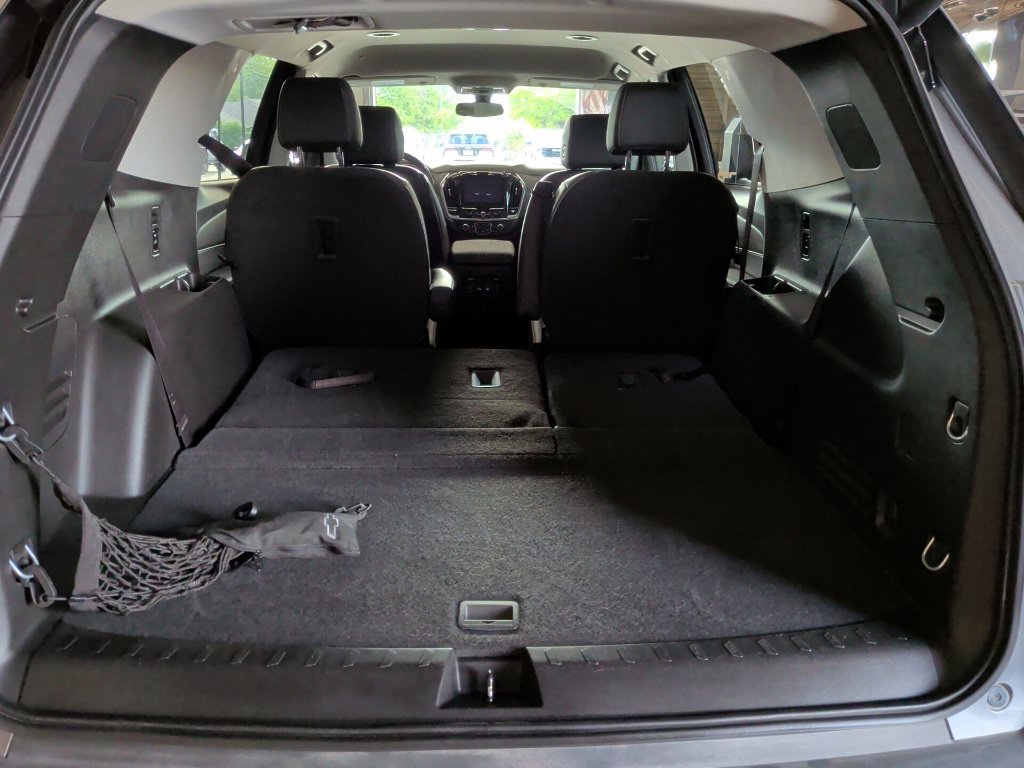 Used 2019 Chevrolet Traverse LT FWD image 12