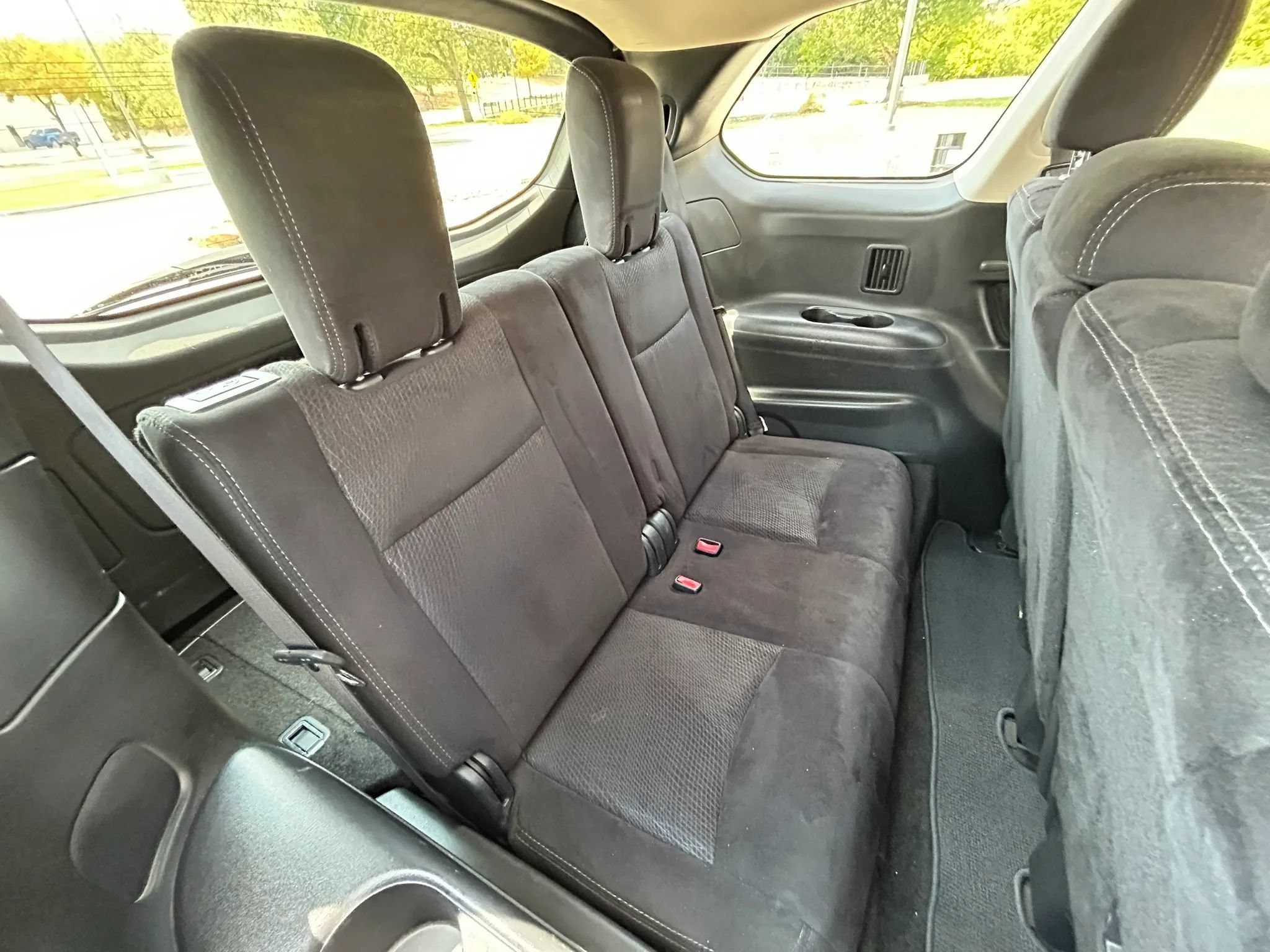 Used 2014 Nissan Pathfinder SV w/ Trailer Tow Package FWD image 16