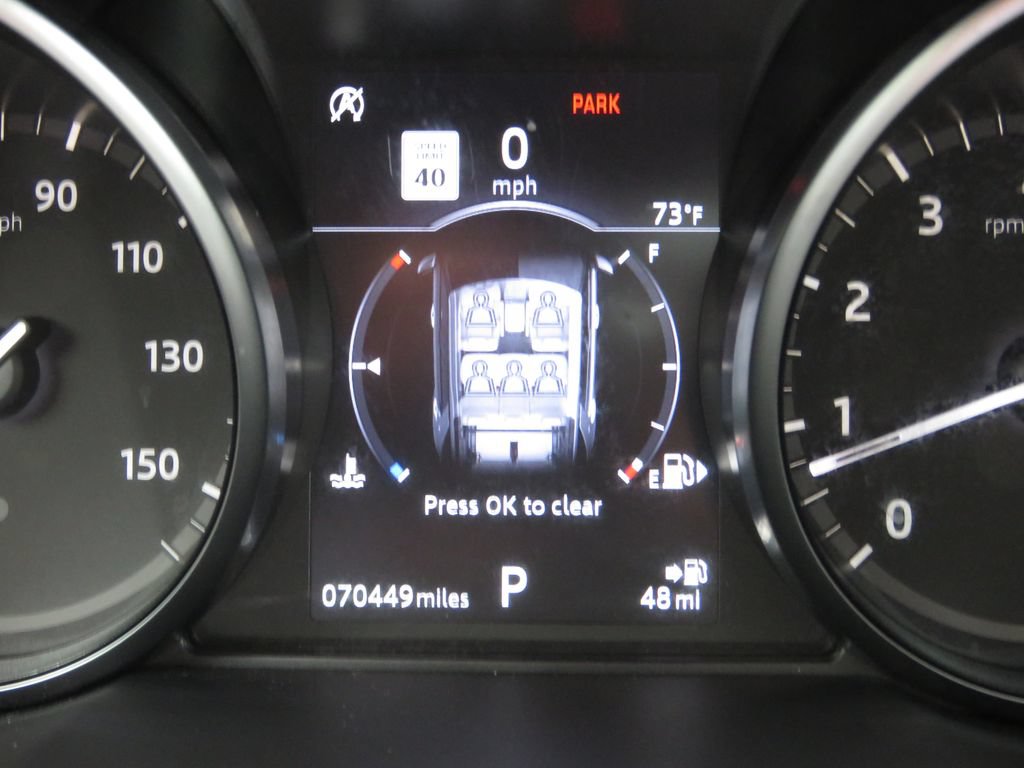 Used 2018 Land Rover Discovery Sport HSE AWD/4WD image 21