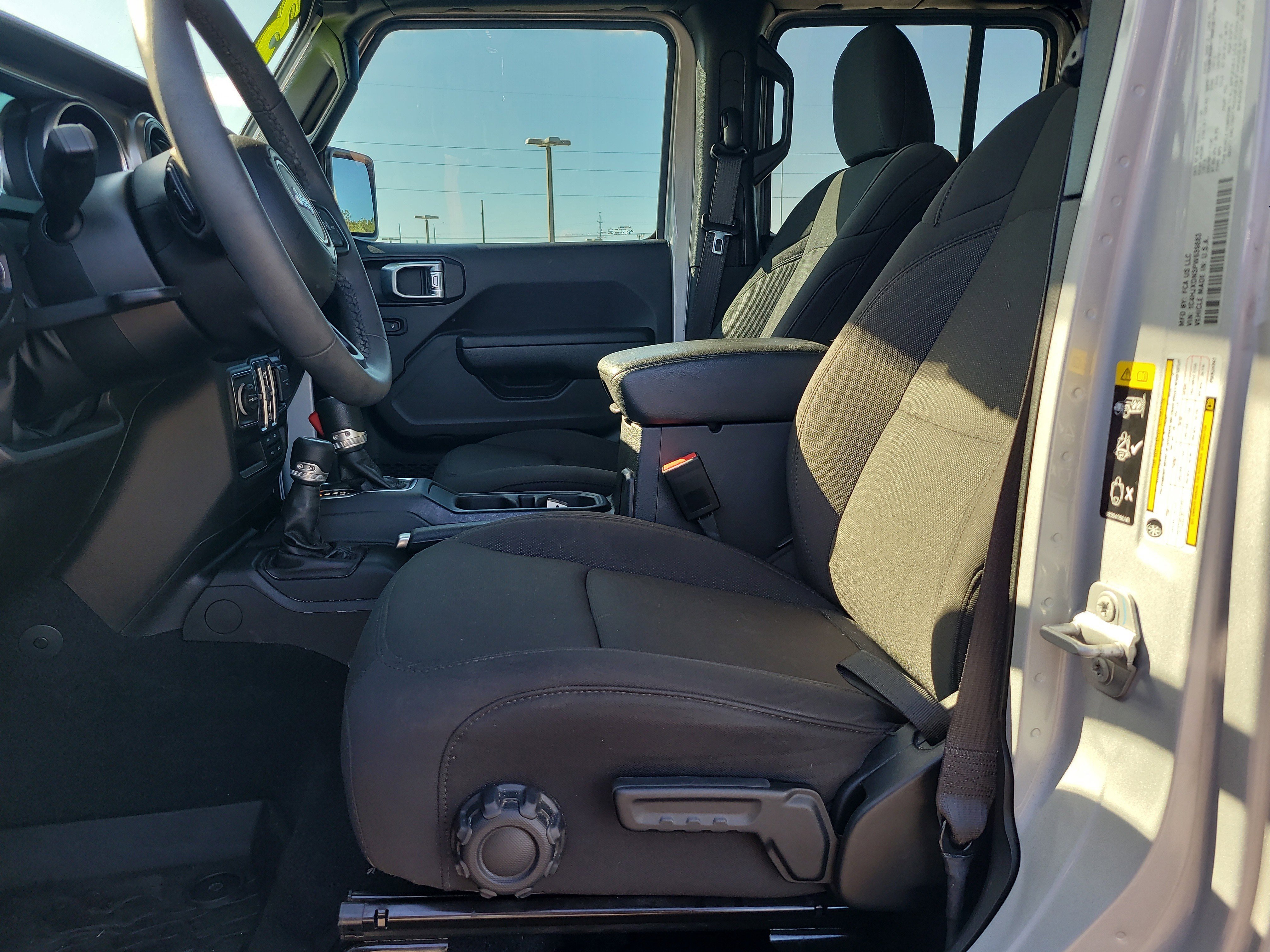 Used 2023 Jeep Wrangler Sport S image 16