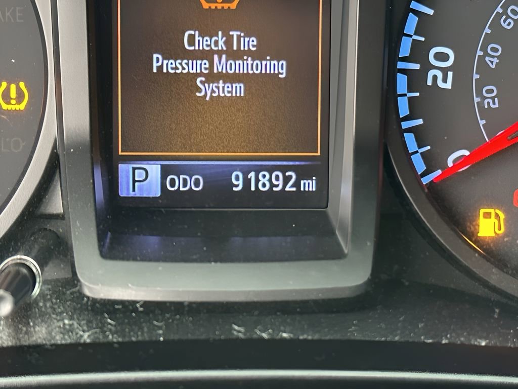 Used 2020 Toyota Tacoma SR w/ SX Package image 18