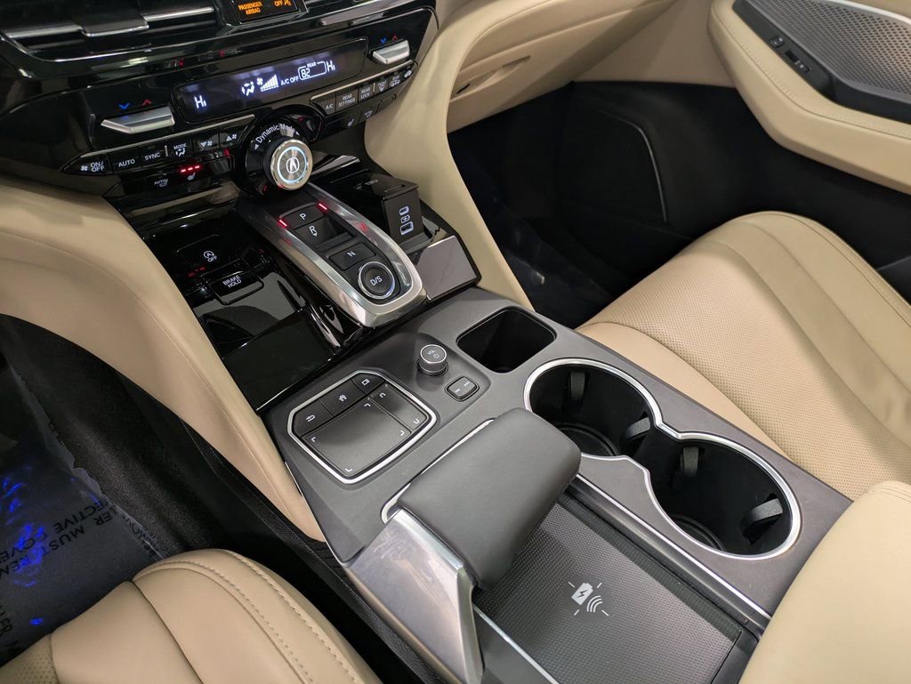 Used 2023 Acura MDX SH-AWD w/ Technology Package image 13
