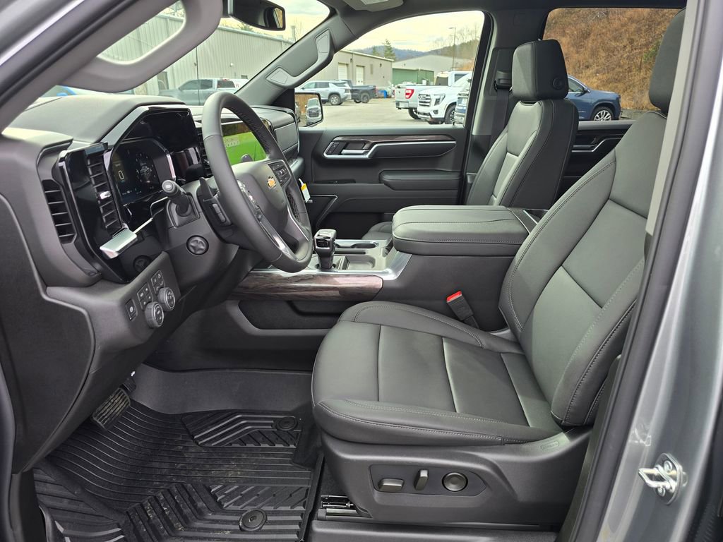 New 2026 Chevrolet Silverado 1500 LTZ w/ LTZ Premium Package image 5