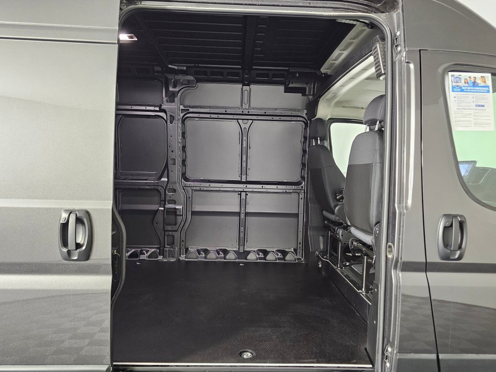 New 2026 RAM ProMaster 2500 w/ Quick Order Package 22G SLT FWD image 32
