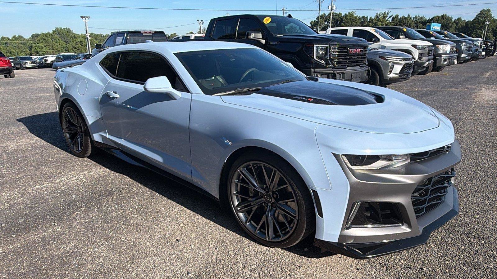 Used 2023 Chevrolet Camaro ZL1 RWD image 6