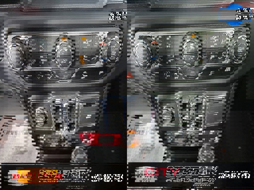 Used 2022 Jeep Wrangler Unlimited Rubicon w/ Xtreme Recon 35" Tire Package image 23