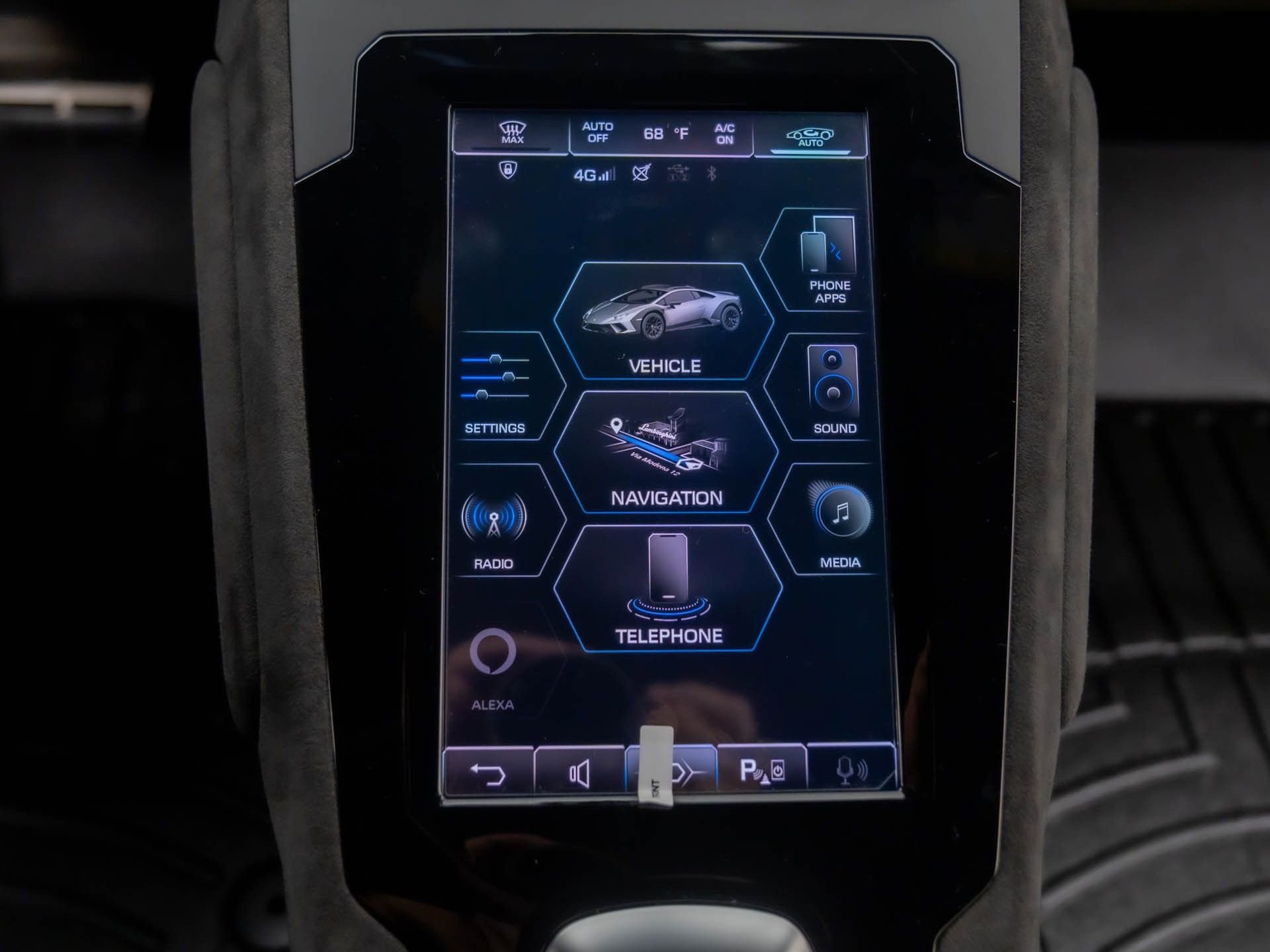 Used 2024 Lamborghini Huracan Sterrato image 30