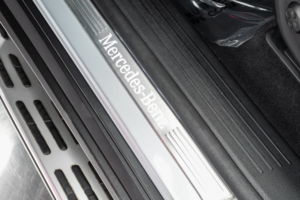 Used 2023 Mercedes-Benz GLS 450 4MATIC image 42