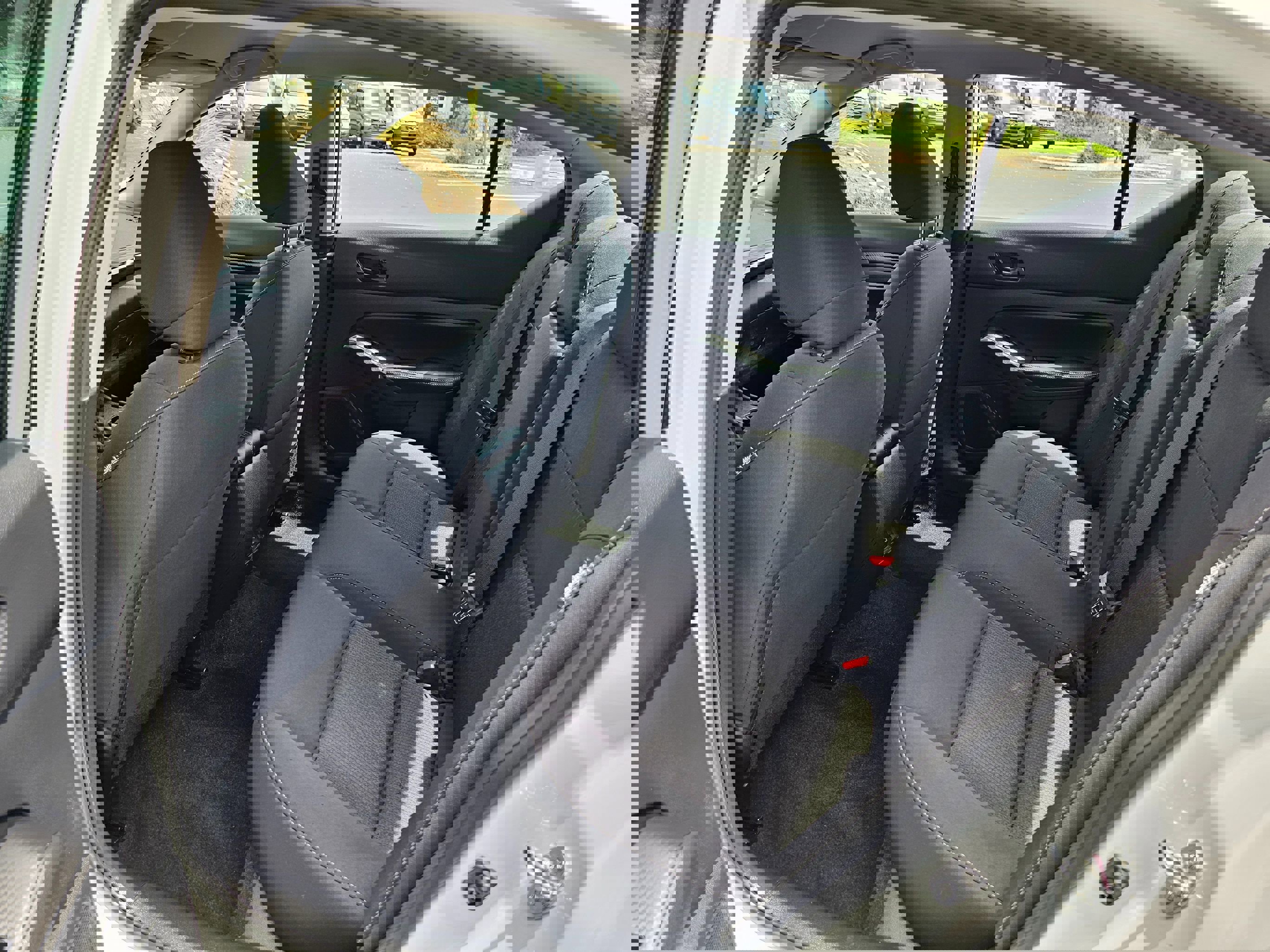 Used 2025 Nissan Altima 2.5 SV image 16