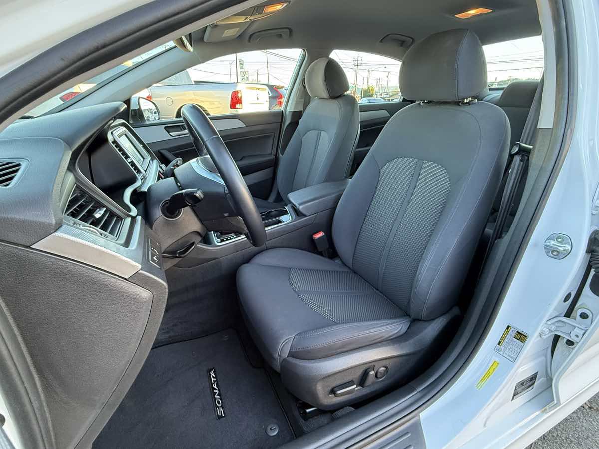 Used 2018 Hyundai Sonata SEL image 4