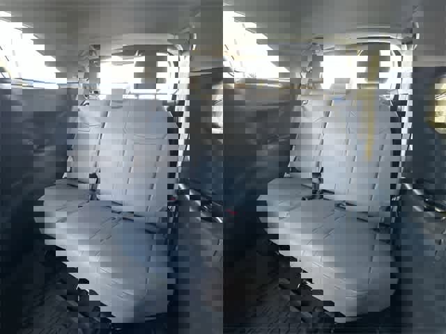 Used 2025 Toyota Sienna XLE image 20