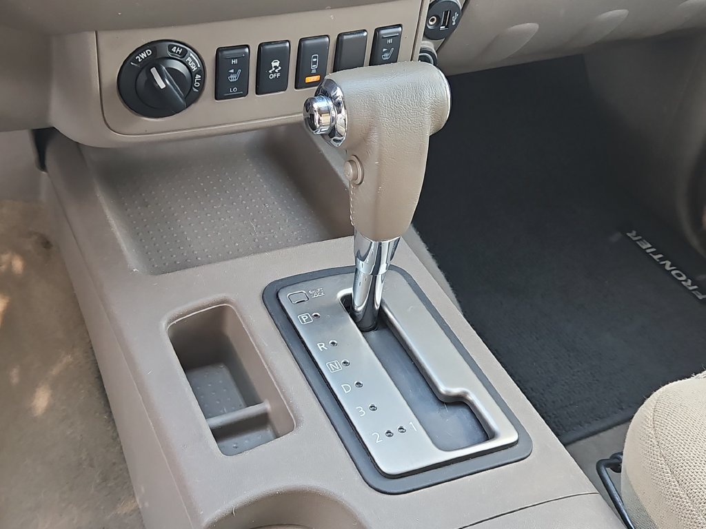 Used 2019 Nissan Frontier SV w/ Value Truck Package AWD/4WD image 28