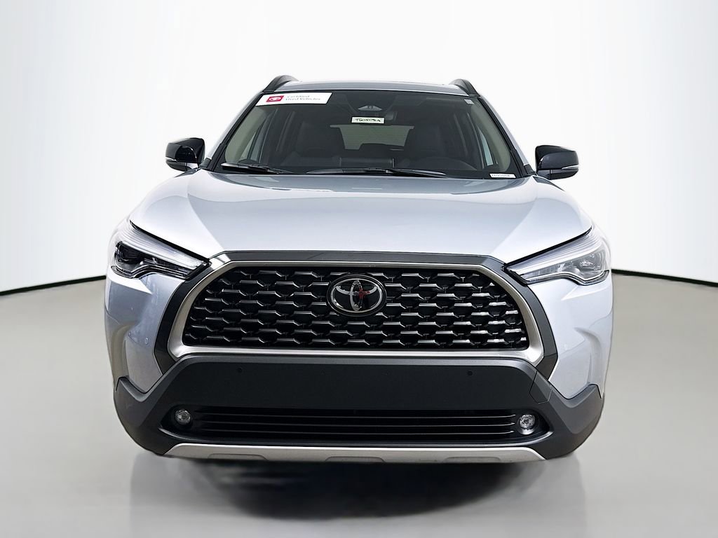 Certified 2025 Toyota Corolla Cross XLE image 2